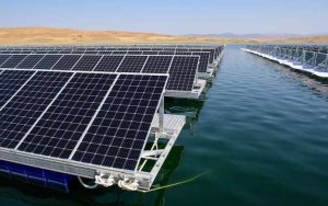 Energía solar flotante: una solución para espacios acuáticos